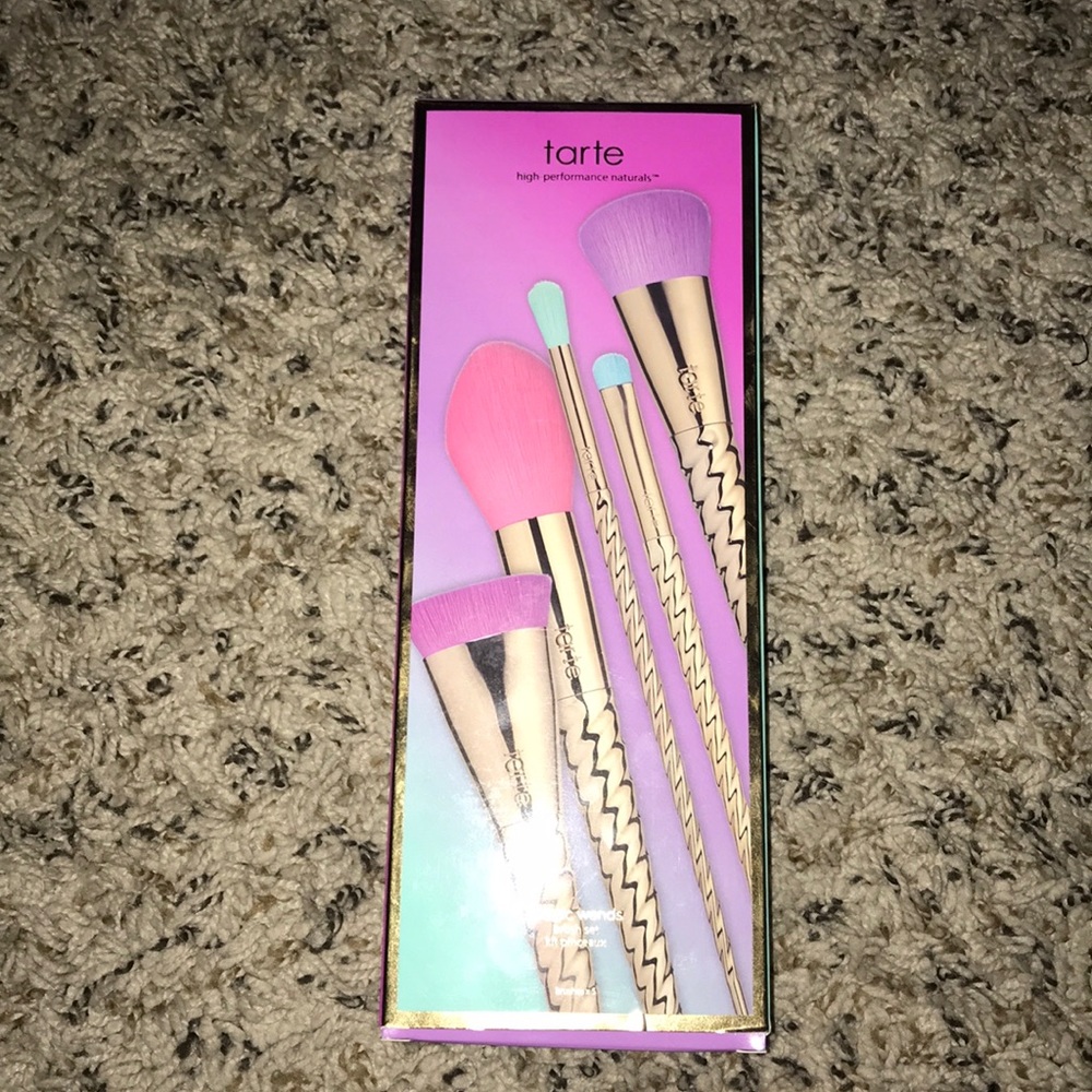 TARTE RARE UNICORN BRUSHES!!!!
